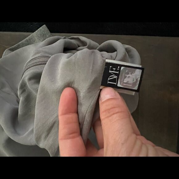 Diane Von Furstenberg Grey Wool front and back slits sleveless dress Sz-8 - Picture 13 of 15